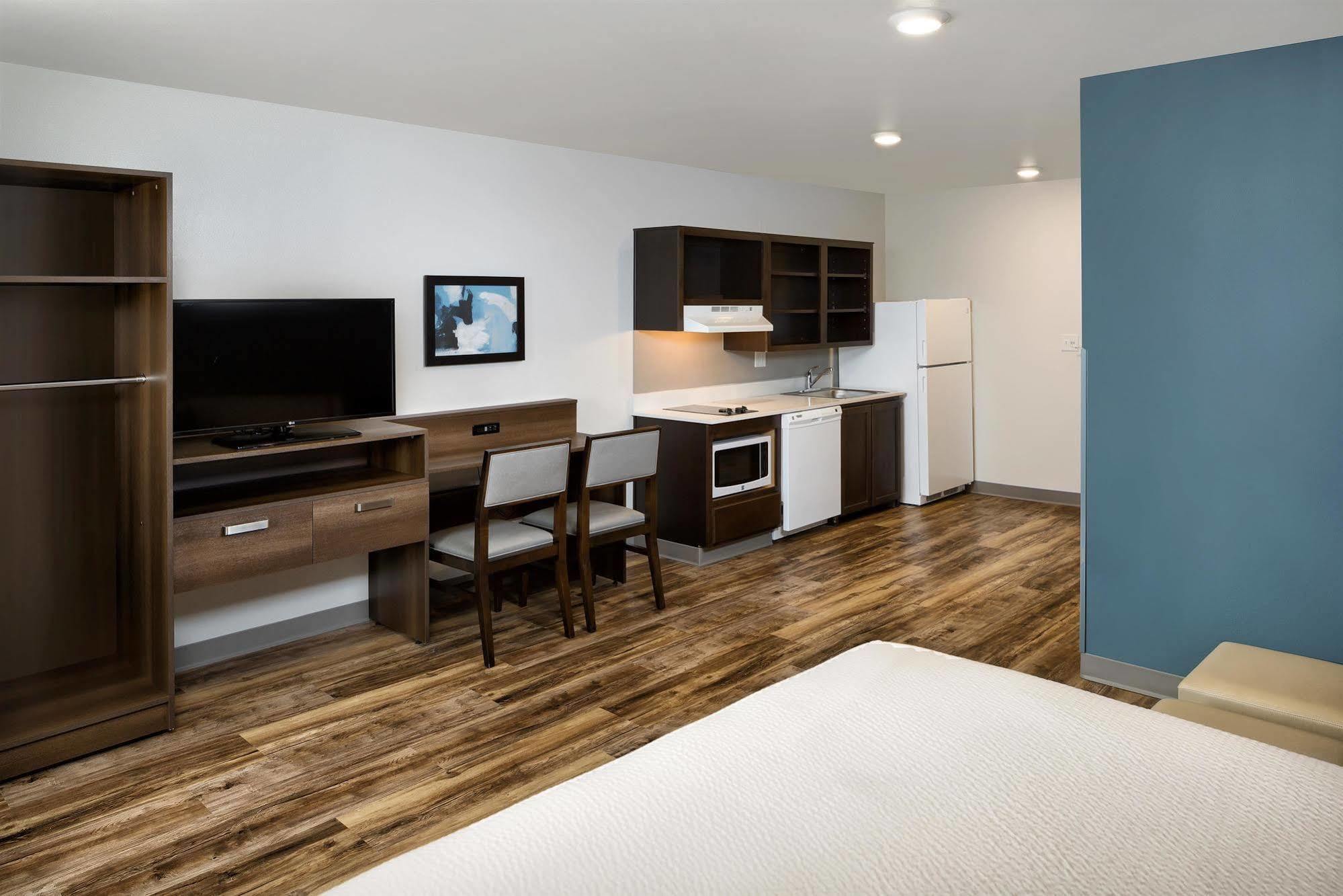 Woodspring Suites Houston Iah Airport Humble Exterior foto